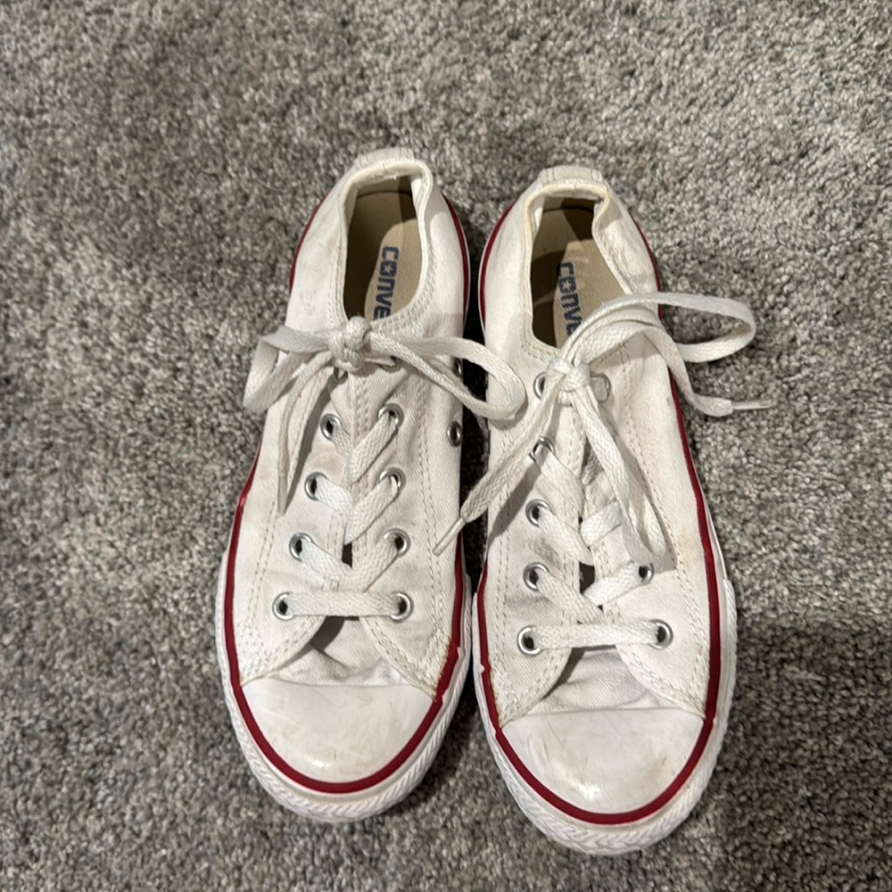 Converse kids size 2. White.